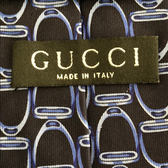 AUTHENTIC GUCCI TIE 💯 SILK - Picture 2 of 6